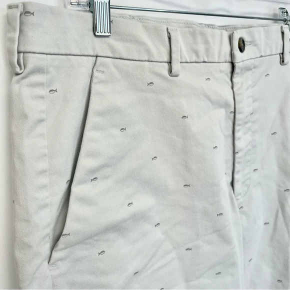 St Johns Bay Temp Flex 7” Chino Shorts Mens Size 38 Nice Stretch Grey Fish - Picture 5 of 9